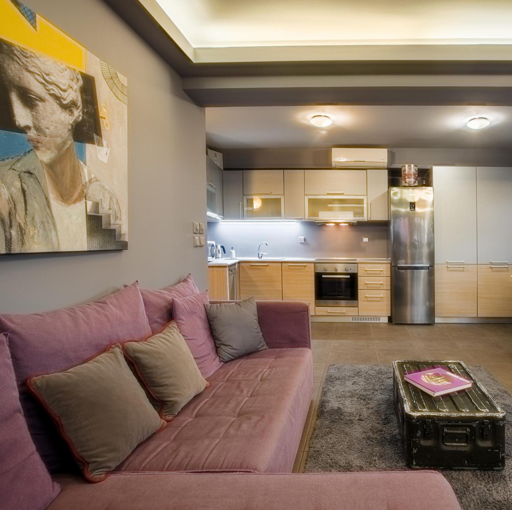 Boutique Apartment In Athens Center Exterior photo